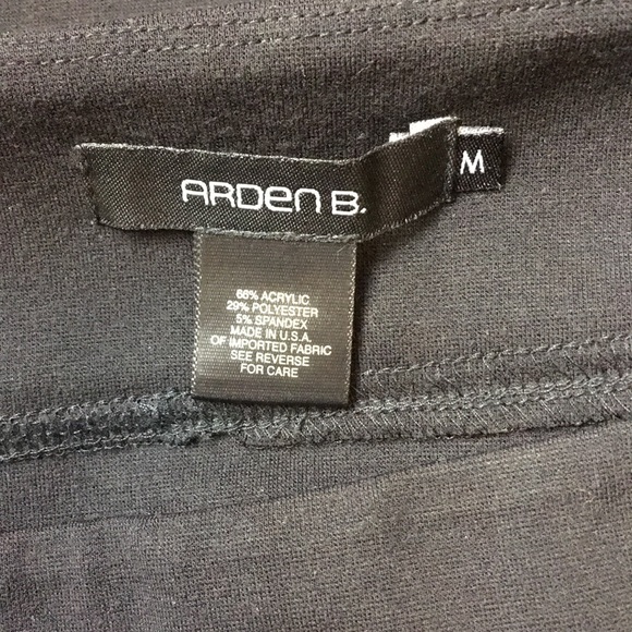 Arden B. Black large button accented skirt - Picture 5 of 5